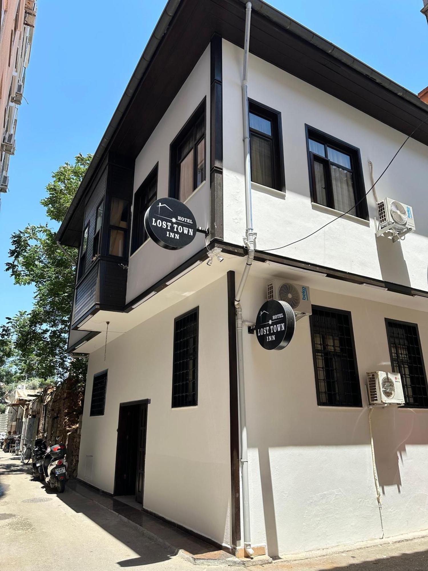 Loost Town Inn Hotel Анталья Экстерьер фото