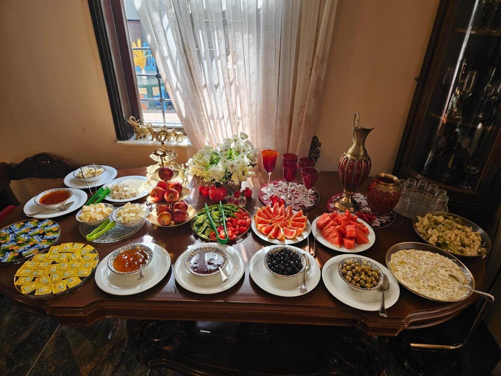 Loost Town Inn Hotel Анталья Экстерьер фото
